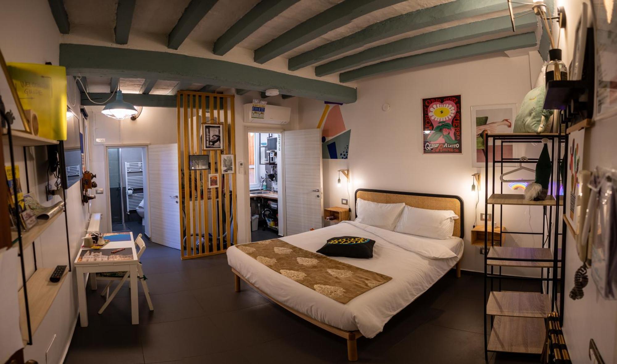 Hotel La Pomposa Del Teatro à Modène Extérieur photo